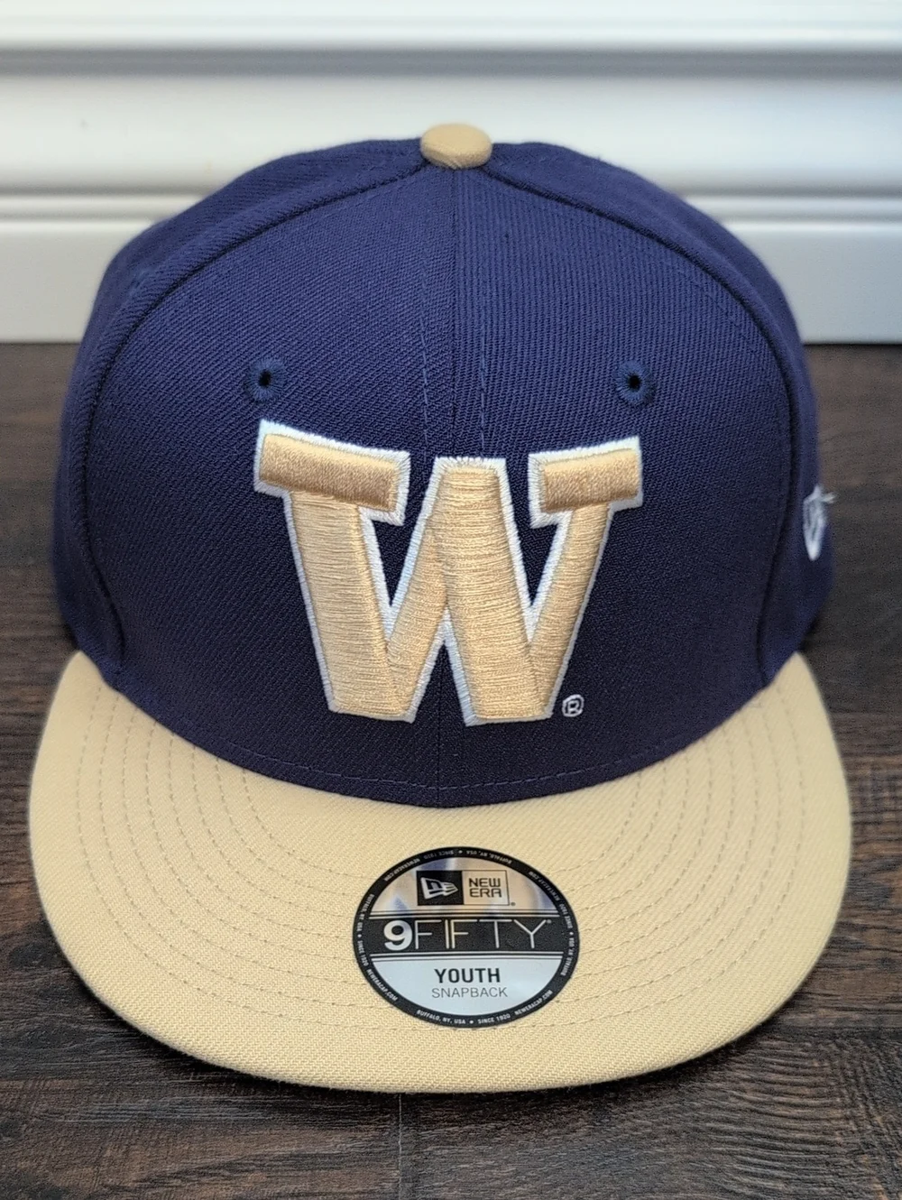 Washington Huskies New Era Two-Tone Purple and Tan Snapback Hat